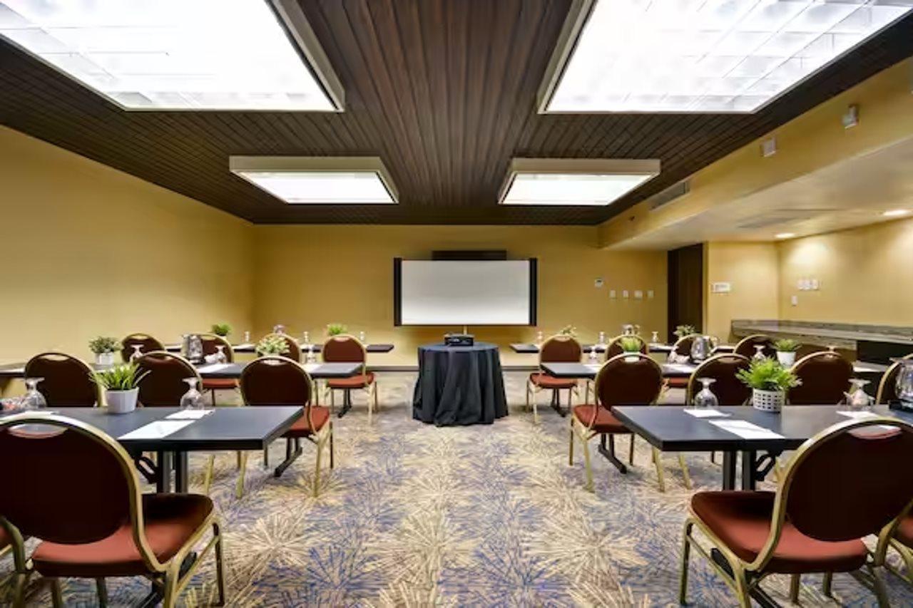 Doubletree By Hilton Phoenix North Exterior photo